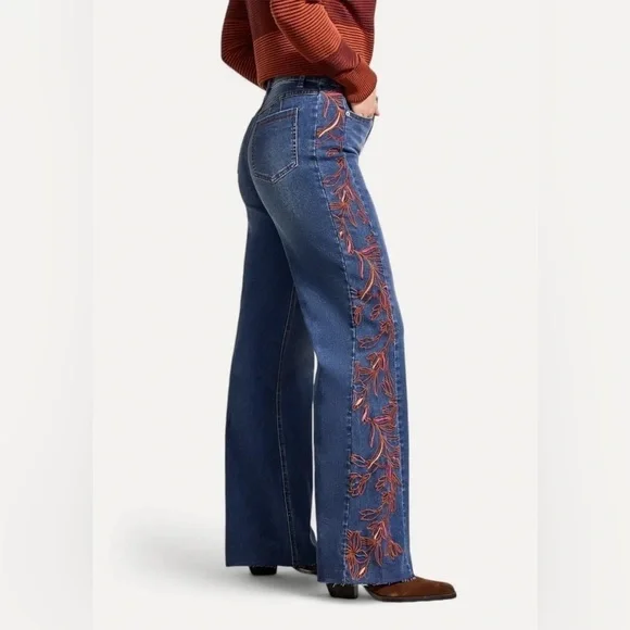Tribal Women's Brooke High Rise Jeans with Side Embroidery Women’s Size 16 NWT - Picture 2 of 10